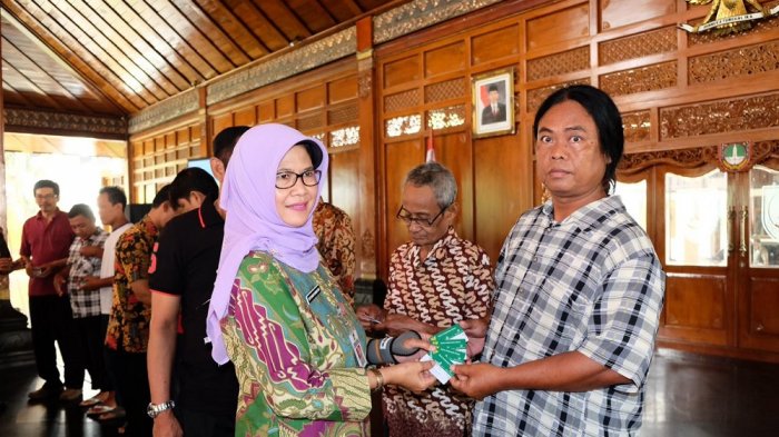 94 Ribu Kartu Indonesia Sehat Dibagikan di Solo